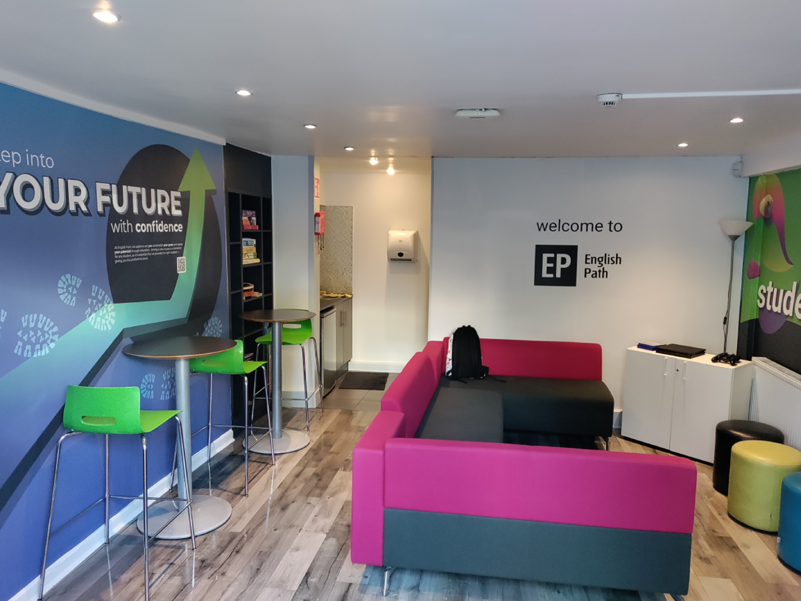 Dublin kampüsü resepsiyon