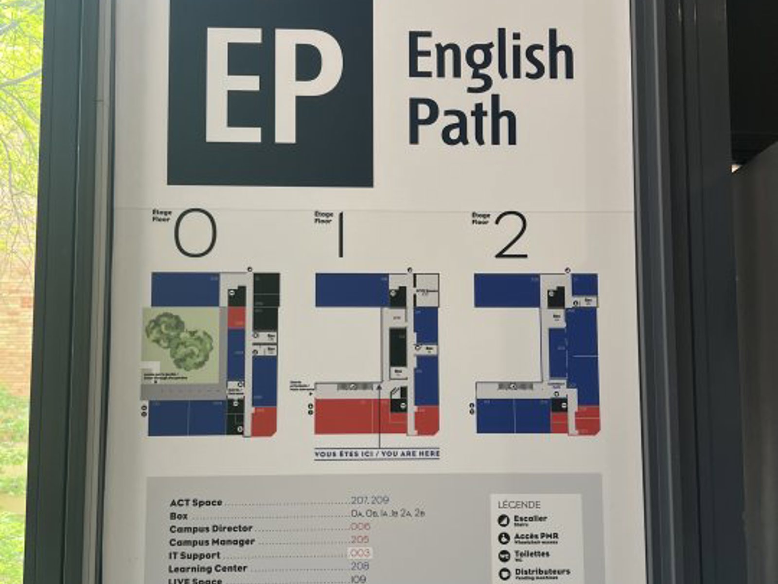 Paris kampüsü dış görünüm